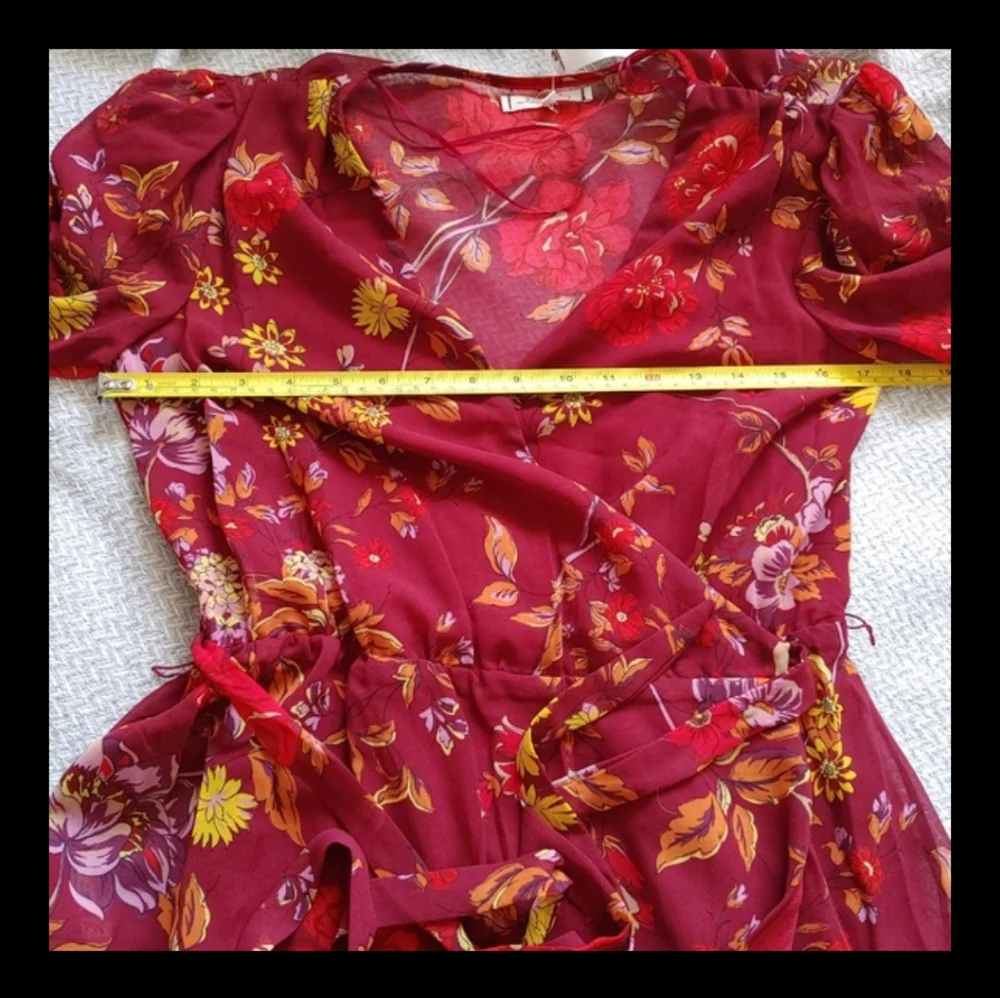SOLD Willow & Clay wrap dress - Picture 7 of 13